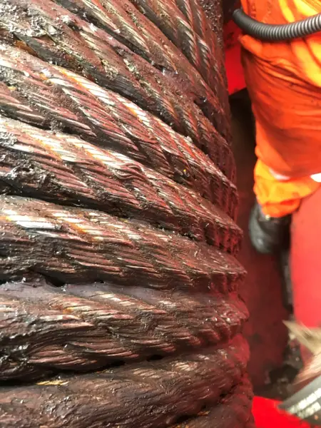 Crushed boom hoist rope wraps on the plain drum of a Seatrax offshore crane