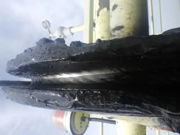 Slight negative rope imprints in a boom hoist deflection sheave of a ship-to-shore container crane